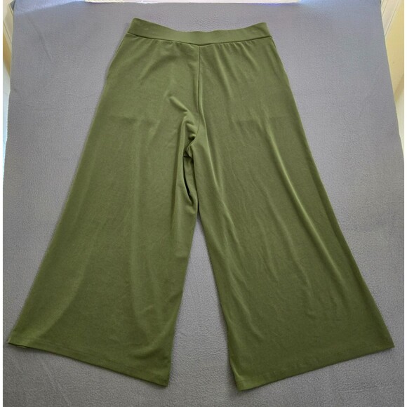 Susan Graver Women XS Green Liquid Knit Pull-on Culotte Pants - Picture 2 of 9